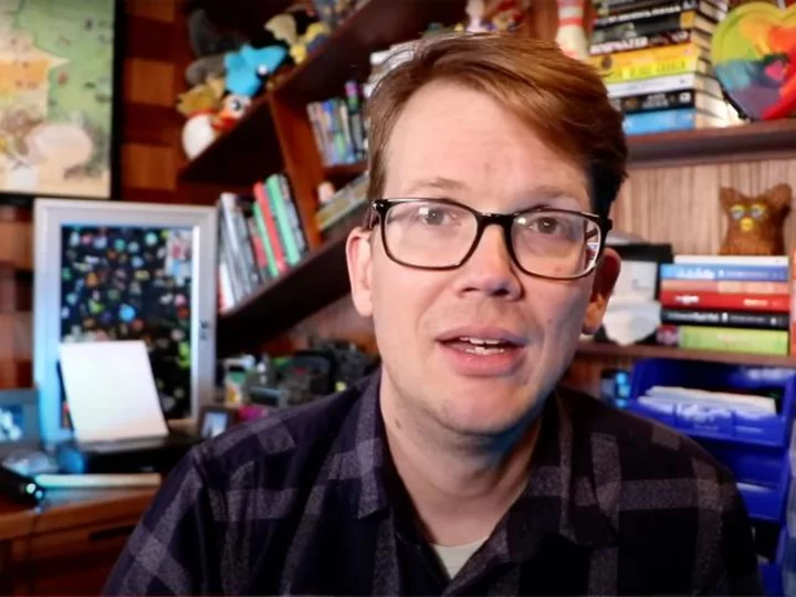 YouTuber Hank Green diagnosed with Hodgkin lymphoma